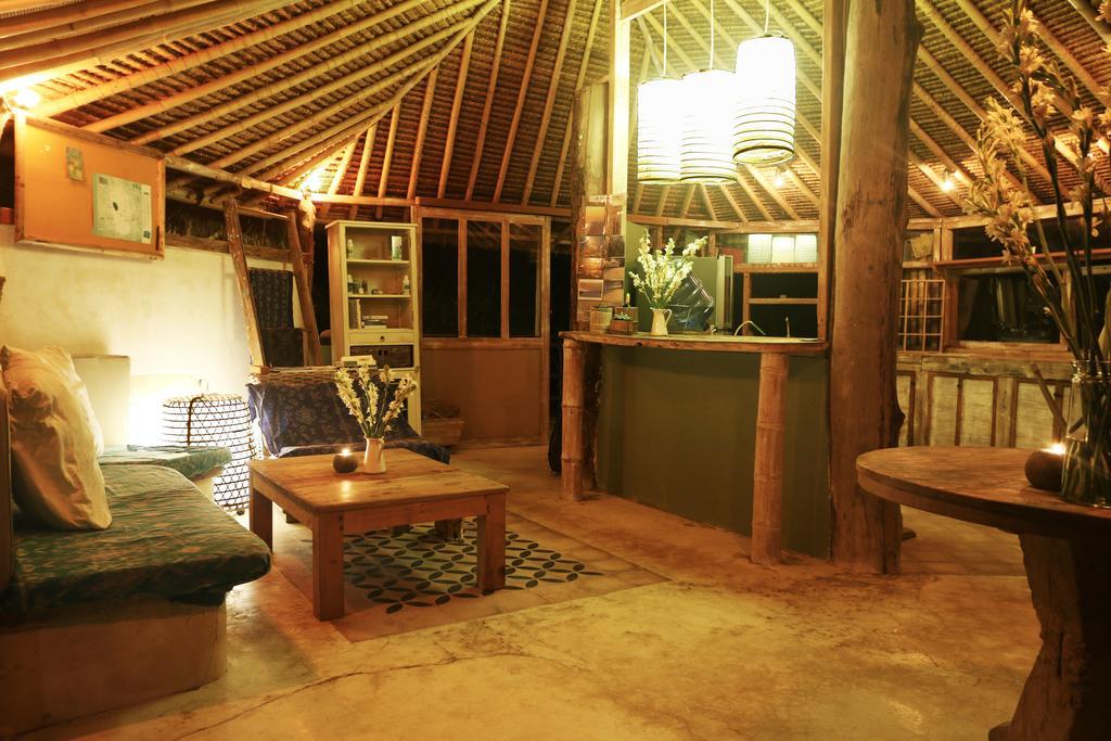 Maomeno Yoga Gili Meno